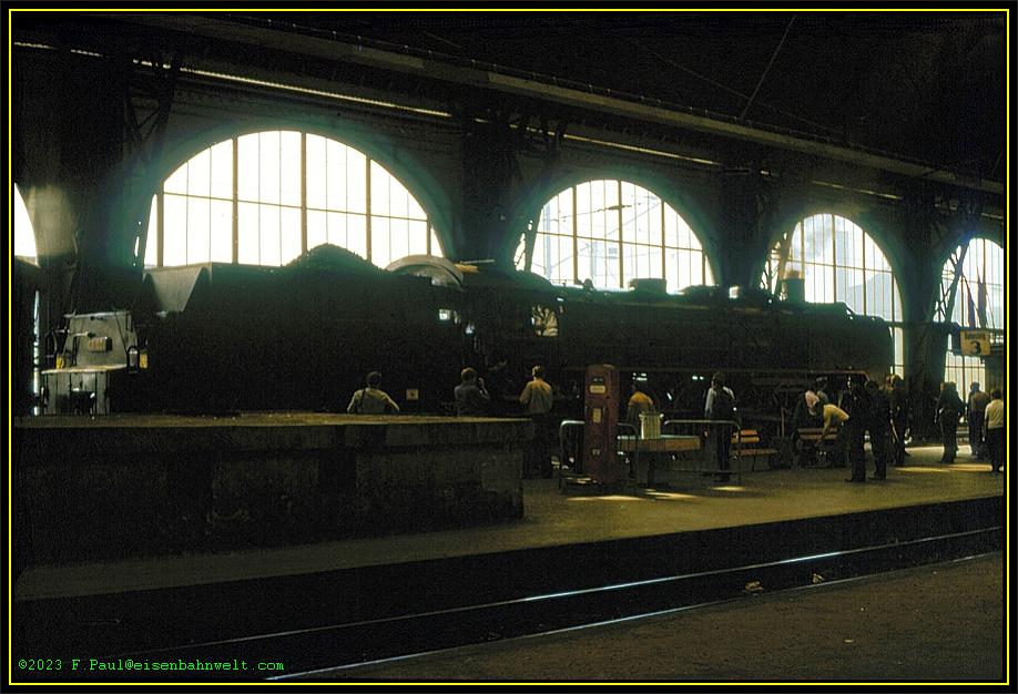 03 001 in Dresden Hbf