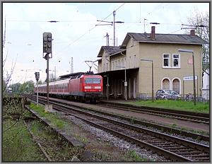 Zum Vergrößern auf das Bild klicken! Dort können Sie auch blättern und die Bildunterschriften lesen! 143 064 in Wiesbaden-Schierstein
