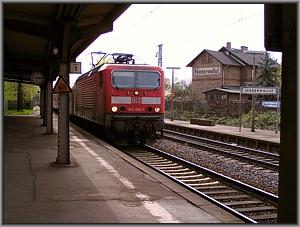 Zum Vergrößern auf das Bild klicken! Dort können Sie auch blättern und die Bildunterschriften lesen! 143 862 in Niederwalluf