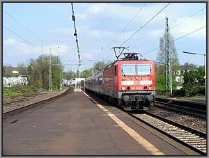 Zum Vergrößern auf das Bild klicken! Dort können Sie auch blättern und die Bildunterschriften lesen! 143 242 in Eltville