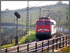 Zum Vergrößern auf das Bild klicken! Dort können Sie auch blättern und die Bildunterschriften lesen! 110 431 bei Hattenheim