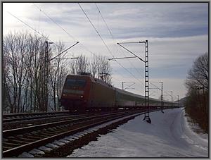 Zum Vergrößern auf das Bild klicken! Dort können Sie auch blättern und die Bildunterschriften lesen! 101 054 mit EC 115 zwischen Bad Endorf und Prien
