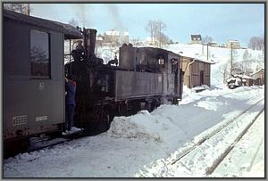 99 1561 vor P 14292 in Jhstadt