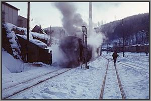 99 1561 mit P 14292 in Niederschmiedeberg