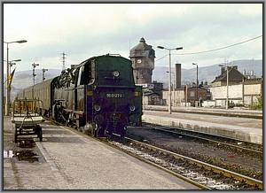 95 0027 erreicht mit P 18002 den Bf Saalfeld