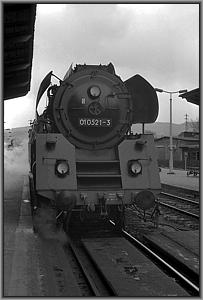 01 0521 mit P 4006 in Saalfeld