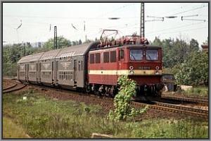 242 001 mit Psiw 13837 in Dresden-Pieschen