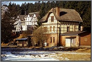 Normalspur-Bahnhofsgebude Drei Annen Hohne