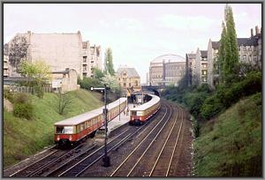 Zugkreuzung in Prenzlauer Allee