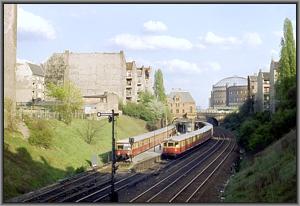 Zugkreuzung in Prenzlauer Allee