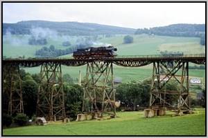 50 3696 auf dem Markersbacher Viadukt