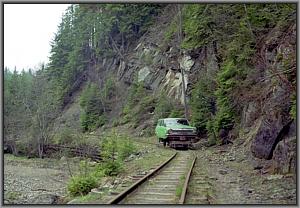 Wolga-Draisine am Felsen