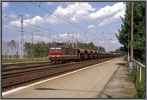 180 013 mit Ganzzug in Genshagener Heide