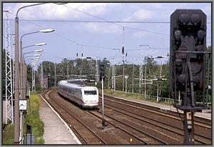 ICE 695 'Ricarda Huch' nach Stuttgart in Genshagener Heide