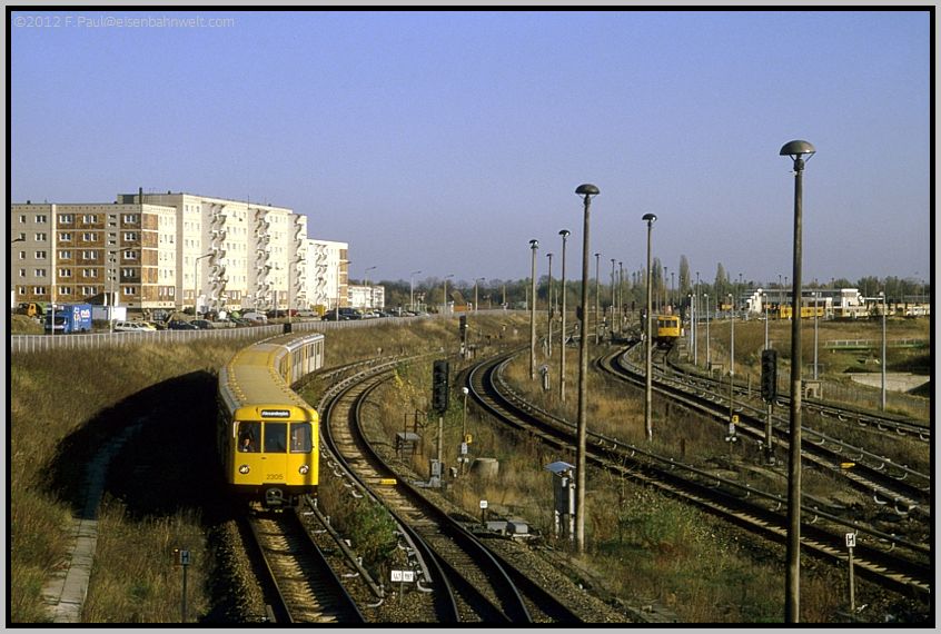 DL-2305 in Louis-Lewin-Stra�e