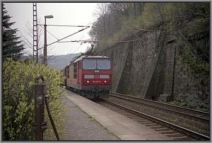180 017 mit KC 47344 (Lovosice-Dresden) in Obervogelgesang