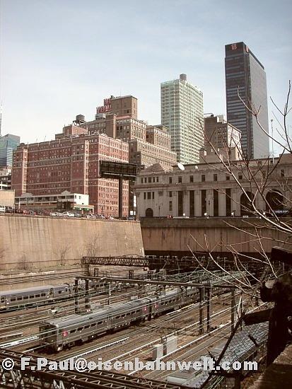 Hochh�user �ber Eisenbahngleisen