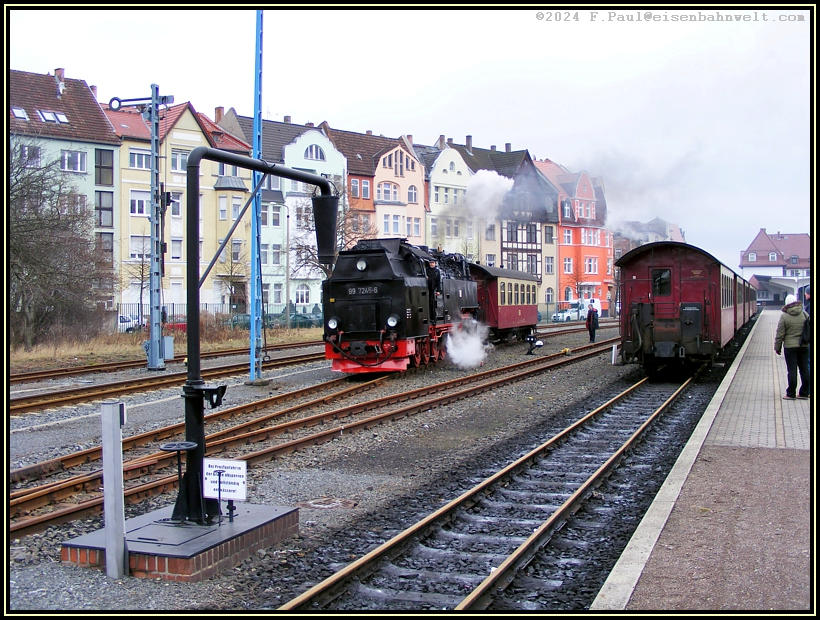Wasserkran am Bahnsteig von Nordhausen Nord