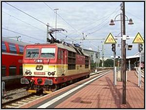 371 005 in Dresden Hbf