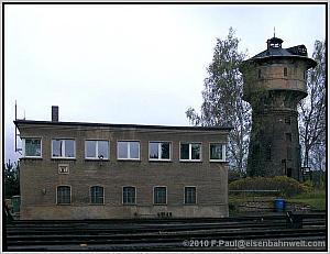 Zum Vergrößern auf das Bild klicken! Dort können Sie auch blättern und die Bildunterschriften lesen!