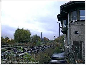 Zum Vergrößern auf das Bild klicken! Dort können Sie auch blättern und die Bildunterschriften lesen!