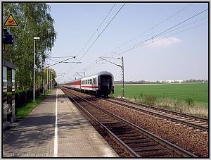 Zum Vergrößern auf das Bild klicken! Dort können Sie auch blättern und die Bildunterschriften lesen!