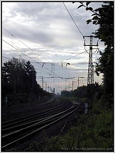 Zum Vergrößern auf das Bild klicken! Dort können Sie auch blättern und die Bildunterschriften lesen!