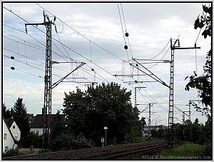 Zum Vergrößern auf das Bild klicken! Dort können Sie auch blättern und die Bildunterschriften lesen!
