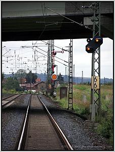 Zum Vergrößern auf das Bild klicken! Dort können Sie auch blättern und die Bildunterschriften lesen!