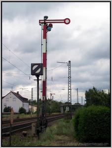 Zum Vergrößern auf das Bild klicken! Dort können Sie auch blättern und die Bildunterschriften lesen!