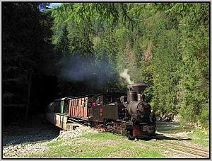 Zum Vergrößern auf das Bild klicken! Dort können Sie auch blättern und die Bildunterschriften lesen!