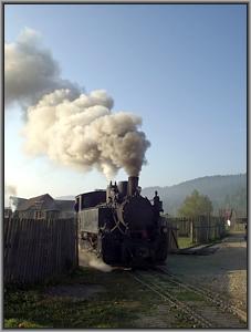 Zum Vergrößern auf das Bild klicken! Dort können Sie auch blättern und die Bildunterschriften lesen!