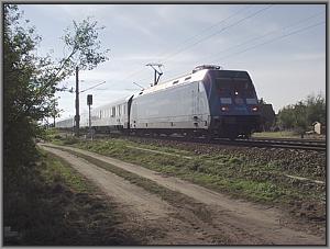 101 042 mit EC 178 vor Falkenberg