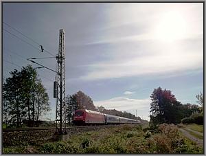 101 066 mit EC 176 vor Falkenberg