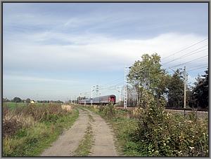 101 066 mit EC 176 vor Falkenberg
