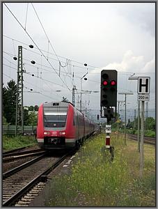 Zum Vergrößern auf das Bild klicken! Dort können Sie auch blättern und die Bildunterschriften lesen!