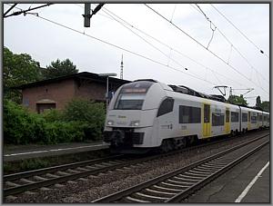 Zum Vergrößern auf das Bild klicken! Dort können Sie auch blättern und die Bildunterschriften lesen!