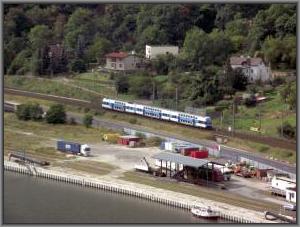 Zum Vergrößern auf das Bild klicken! Dort können Sie auch blättern und die Bildunterschriften lesen! City-Elefant vor Usti nad Labem hl.n.
