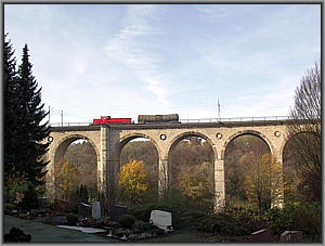 EK 54335 auf dem Viadukt