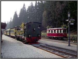 Zum Vergrößern auf das Bild klicken! Dort können Sie auch blättern und die Bildunterschriften lesen! 99 5902 und GHE-Tw T 1 in Schierke