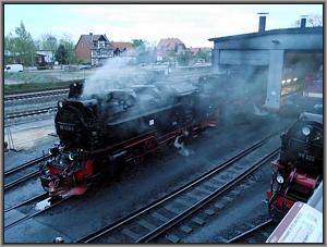 Zum Vergrößern auf das Bild klicken! Dort können Sie auch blättern und die Bildunterschriften lesen! HSB-Bw Wernigerode zur blauen Stunde