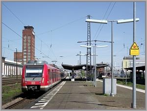 Zum Vergrößern auf das Bild klicken! Dort können Sie auch blättern und die Bildunterschriften lesen!