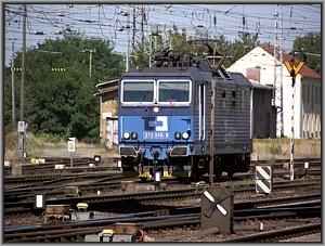 372 010 rangiert im unteren Bahnhof