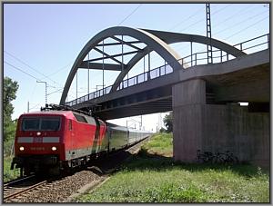 101 066 mit EC 176 nach Hamburg