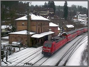 146 248 mit RE-D 4608 in Heigenbrcken
