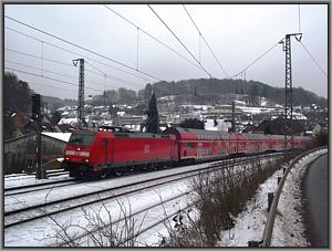 146 245 erreicht mit RE-D 4610 den Bf Heigenbrcken