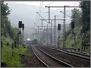 Zum Vergrößern auf das Bild klicken! Dort können Sie auch blättern und die Bildunterschriften lesen!