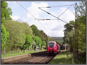 Zum Vergrößern auf das Bild klicken! Dort können Sie auch blättern und die Bildunterschriften lesen! 442 208 am Hp Sehlem