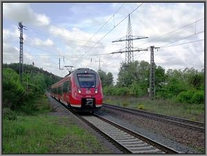 Zum Vergrößern auf das Bild klicken! Dort können Sie auch blättern und die Bildunterschriften lesen! 442 200 in Bengel
