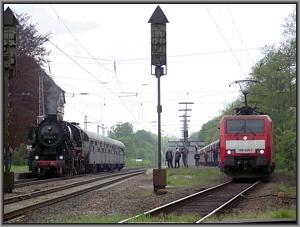 Zum Vergrößern auf das Bild klicken! Dort können Sie auch blättern und die Bildunterschriften lesen! 52 1360 in Hetzerath